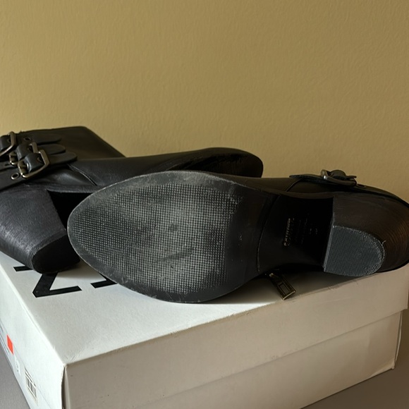 Schutz Bootie Tumbled Parafina - Picture 2 of 4